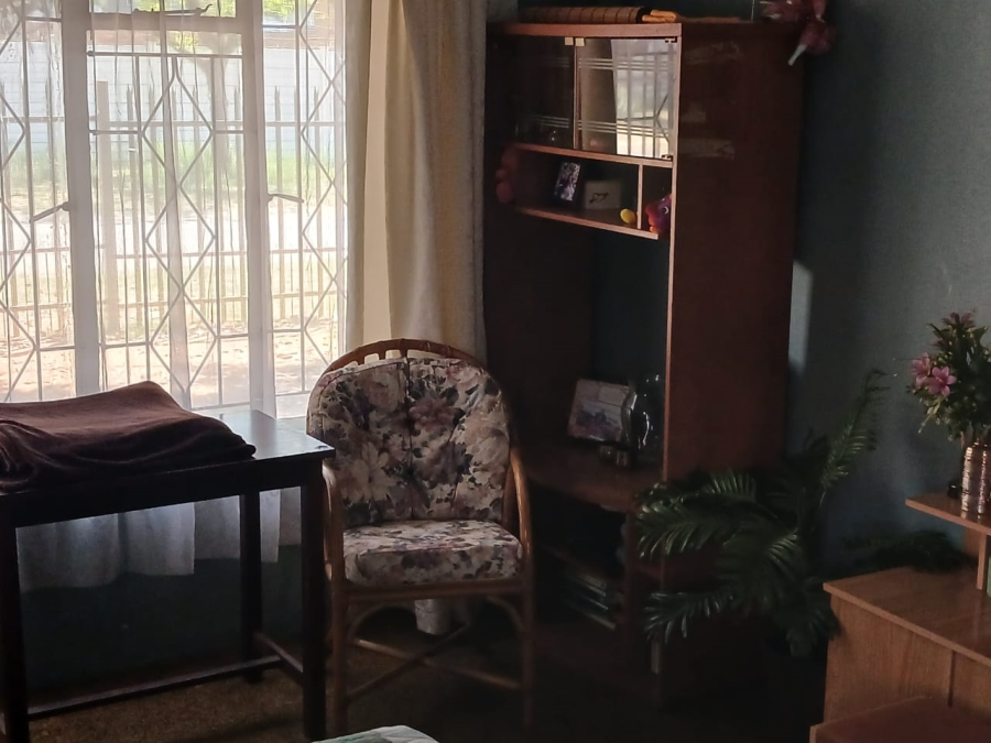 3 Bedroom Property for Sale in Mid Town North West